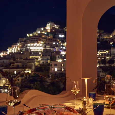 Le Sirenuse 5* פוזיטנו