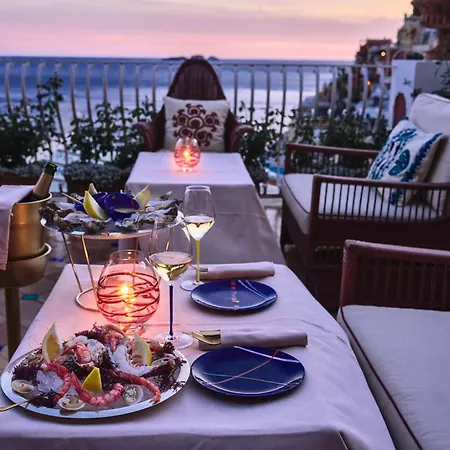 Le Sirenuse מלון