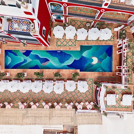 Le Sirenuse מלון 5*