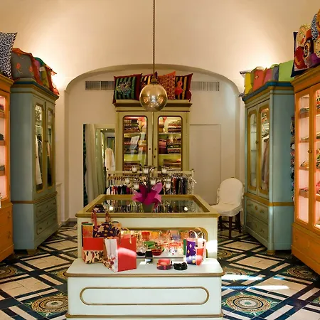 Отель Le Sirenuse 5*