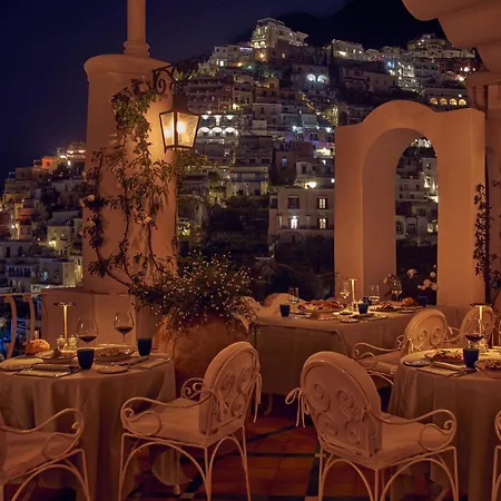 勒西雷纳斯酒店 5*