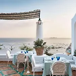 Отель Le Sirenuse 5*